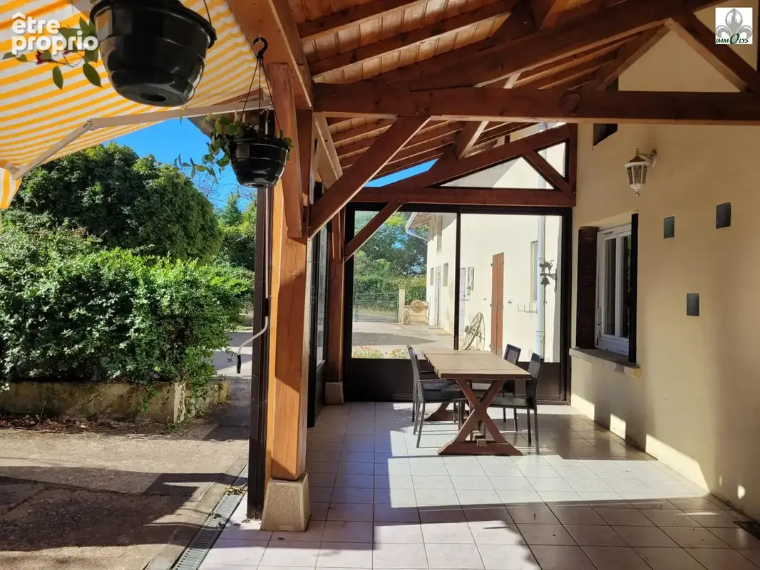 Photo Maison à Pont-De-Vaux au prix de 230 000€