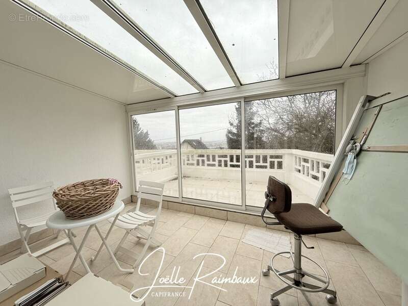 Maison à CHENNEVIERES-SUR-MARNE