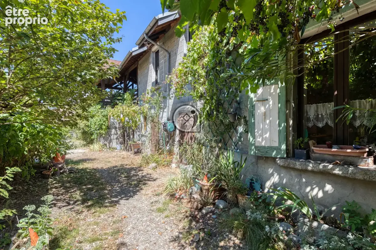 Le versoud   maison t6 avec grange - photo 15