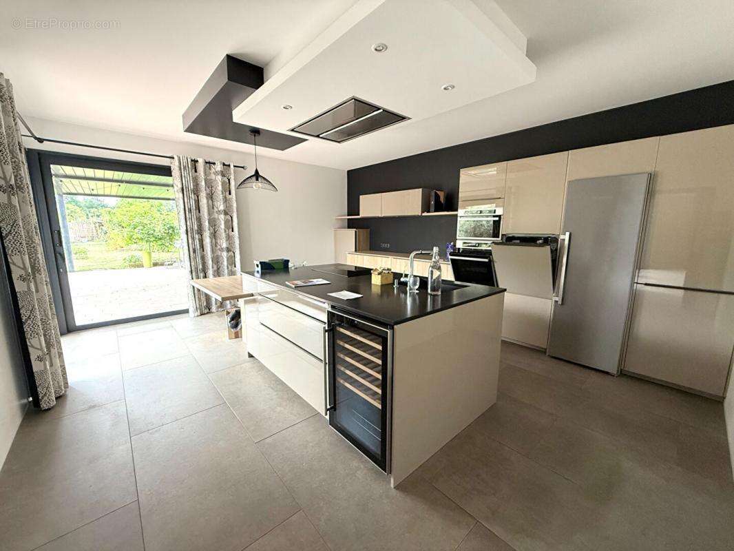 Maison à LE CELLIER