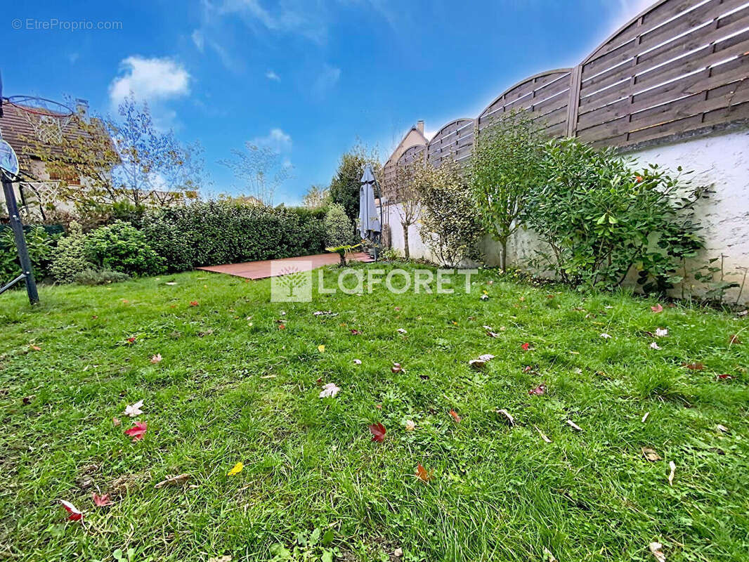 Maison à VERNEUIL-SUR-SEINE