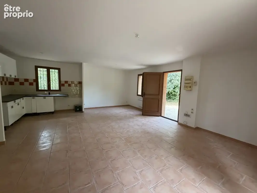 Maison 86 m² à Carces  - photo 4