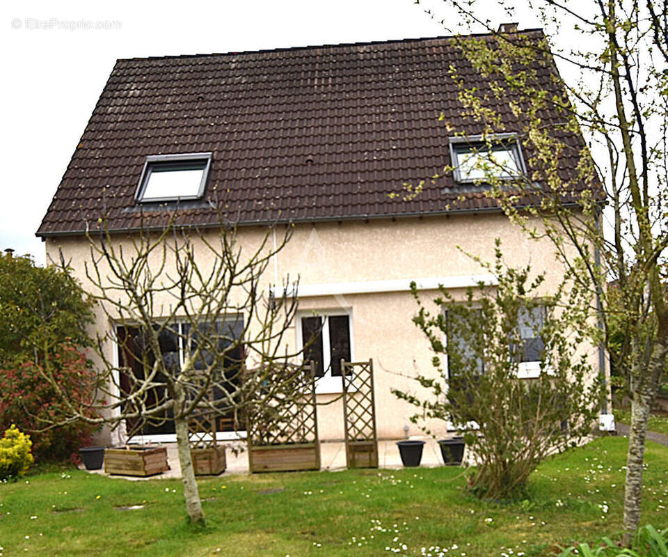 Maison à QUINCY-SOUS-SENART