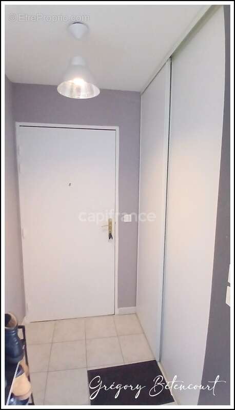Appartement récent 2 pièces dans une résidence sécurisée à Avion - photo 3