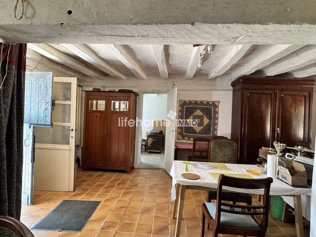 Maison 56 m² à Heugnes  - photo 8