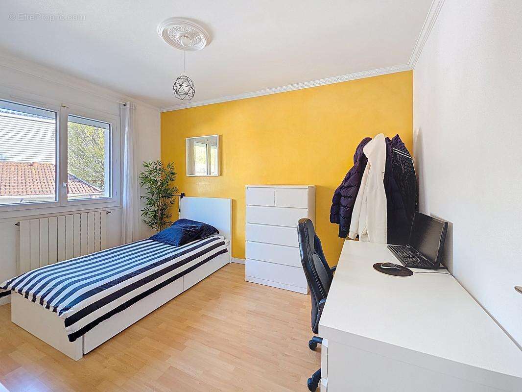 Maison à CHENNEVIERES-SUR-MARNE