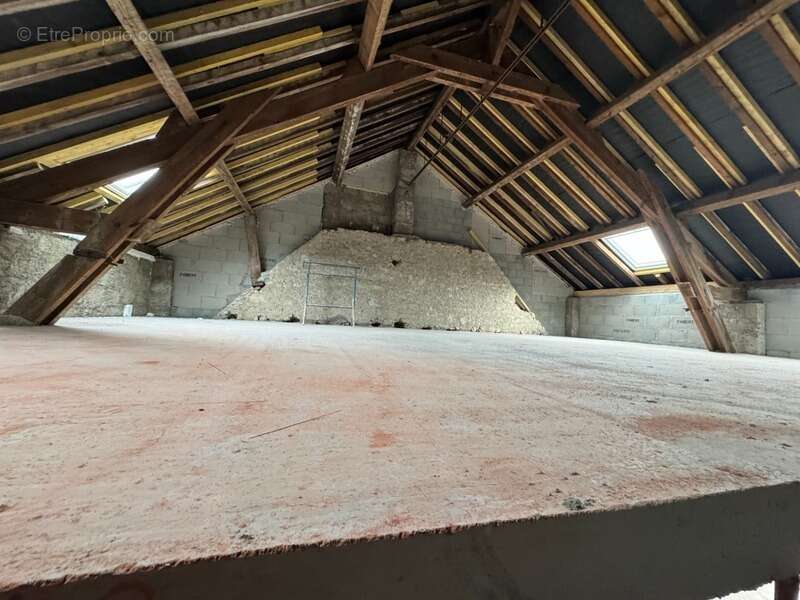 Maison à CHAPAREILLAN