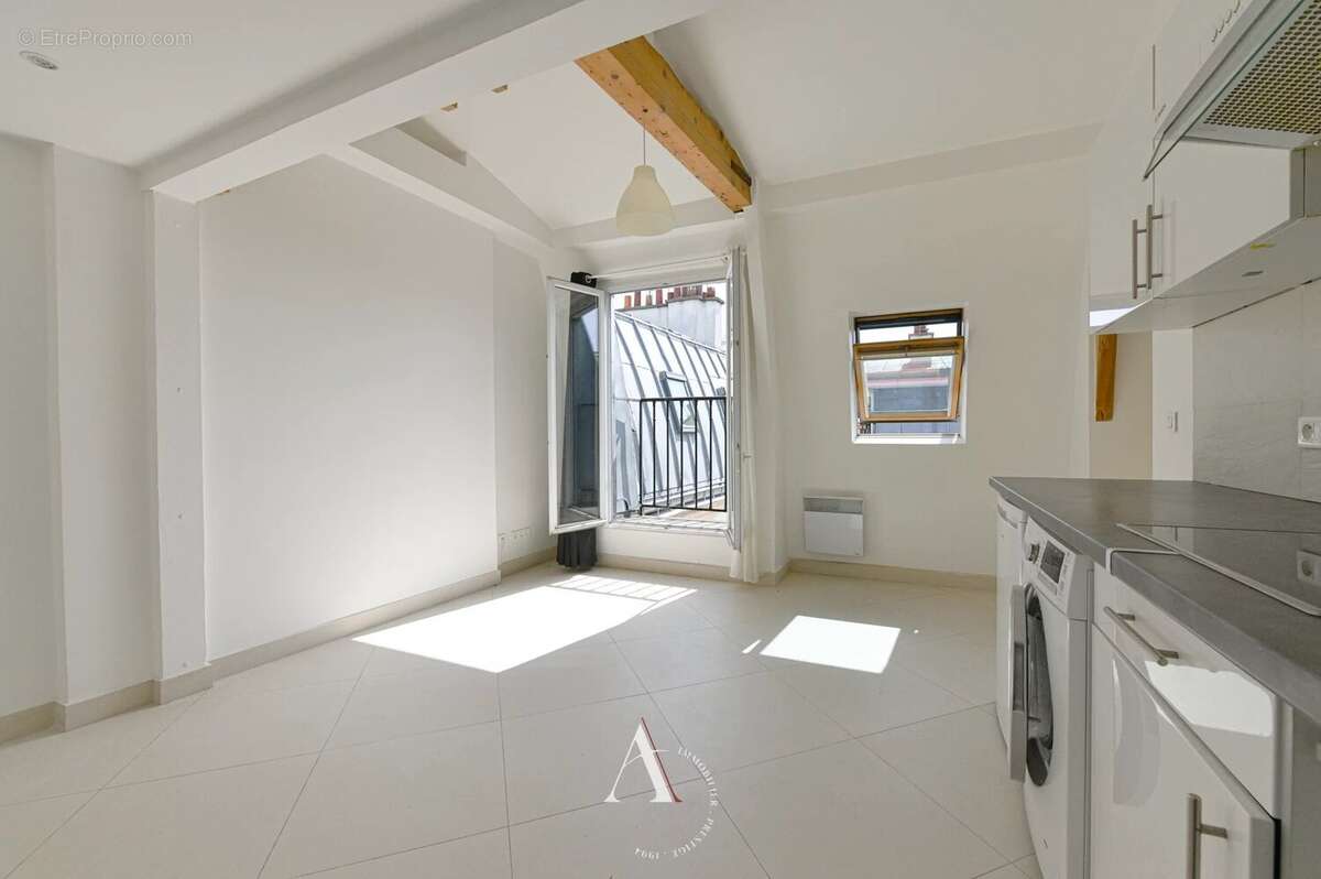 Appartement à PARIS-9E
