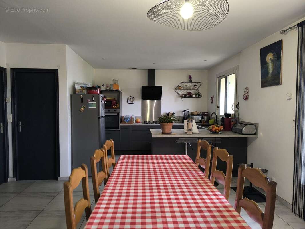 Maison à SAUZE-VAUSSAIS