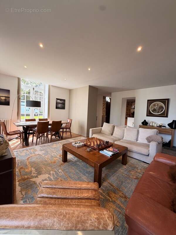 414 m² à Dinan  - photo 4