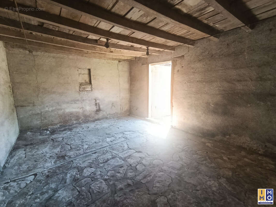 Maison 62 m² à Bengy-Sur-Craon  - photo 7