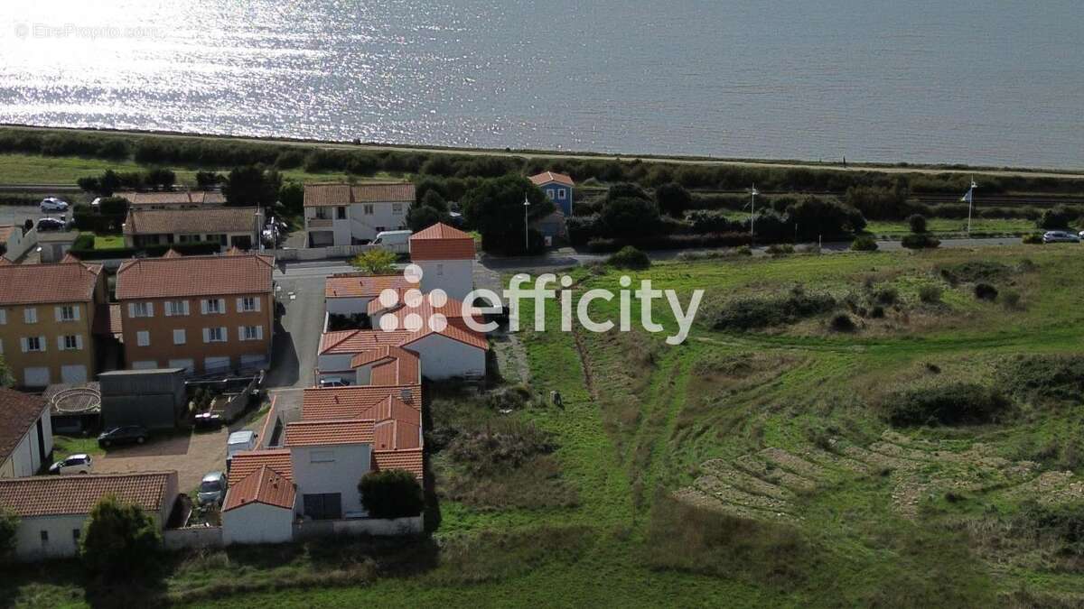 Terrain à CHATELAILLON-PLAGE