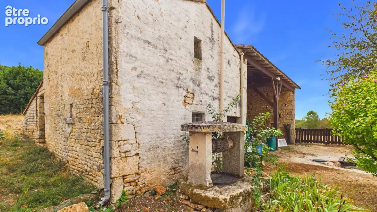 Charmante maison de village rénovée de 4 chambres avec dépendances, terrasse et jardin - photo 16
