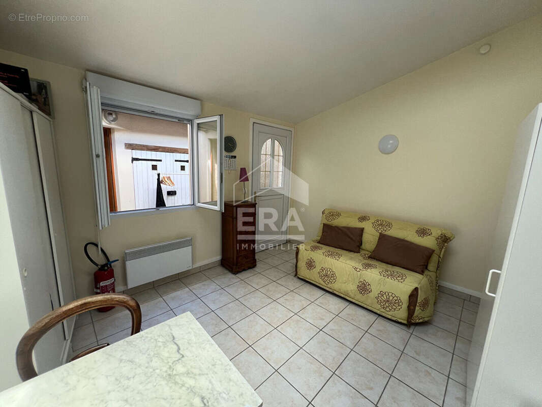 Appartement à LE PERRAY-EN-YVELINES