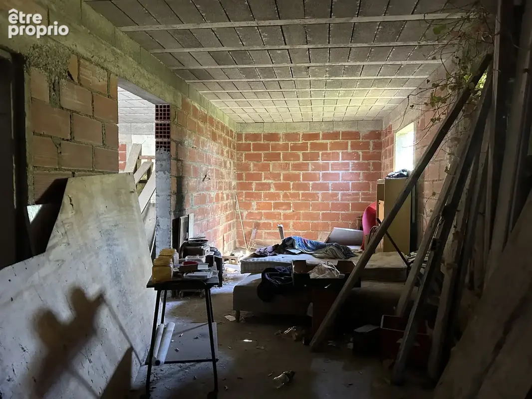 À CHÂTEAUBERNARD, à proximité immédiate d'Auchan   un projet immobilier aux multiples possibilités ! - photo 12