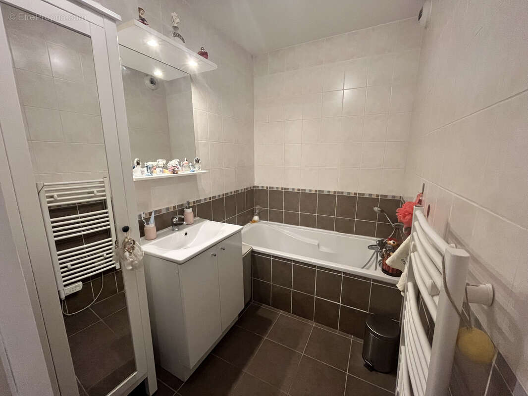 Appartement à SAINT-ETIENNE