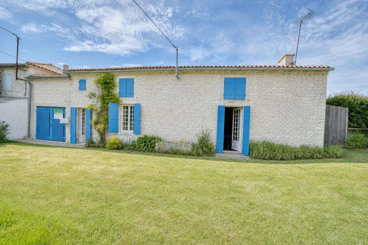 Authentique maison charentaise de 180 m² habitables avec piscine - photo 26