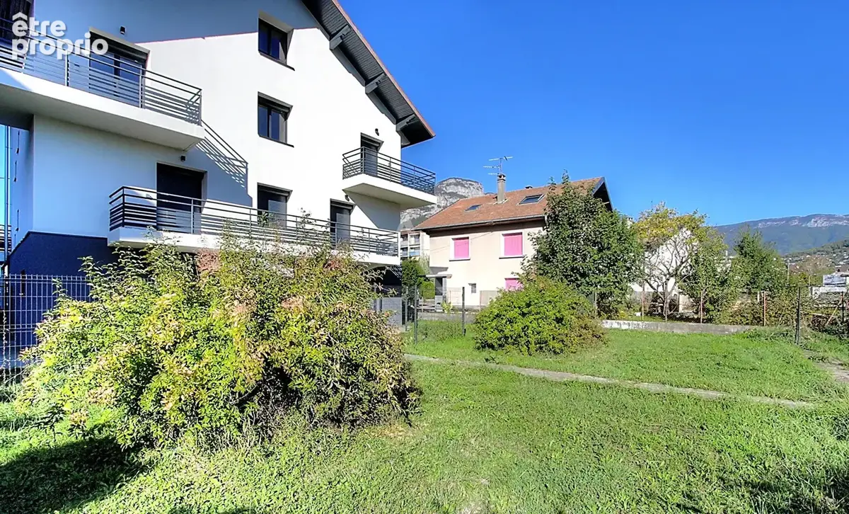 Appartement  4 pièces 74 m2 avec garage, place de parking et jardin - photo 2