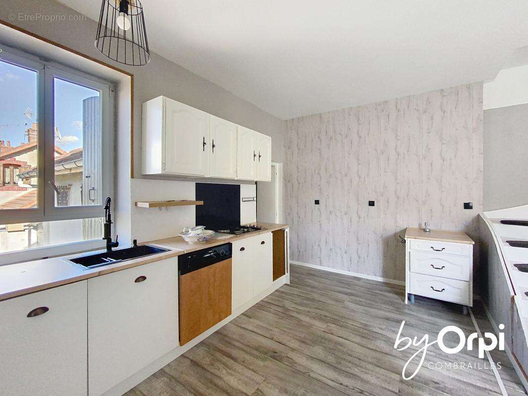 Maison à SAINT-ELOY-LES-MINES