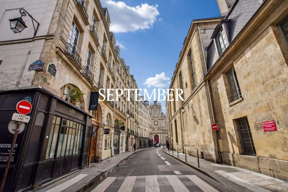 Appartement à PARIS-4E