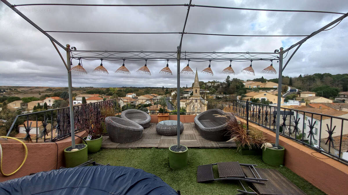 Maison à CORNEILHAN