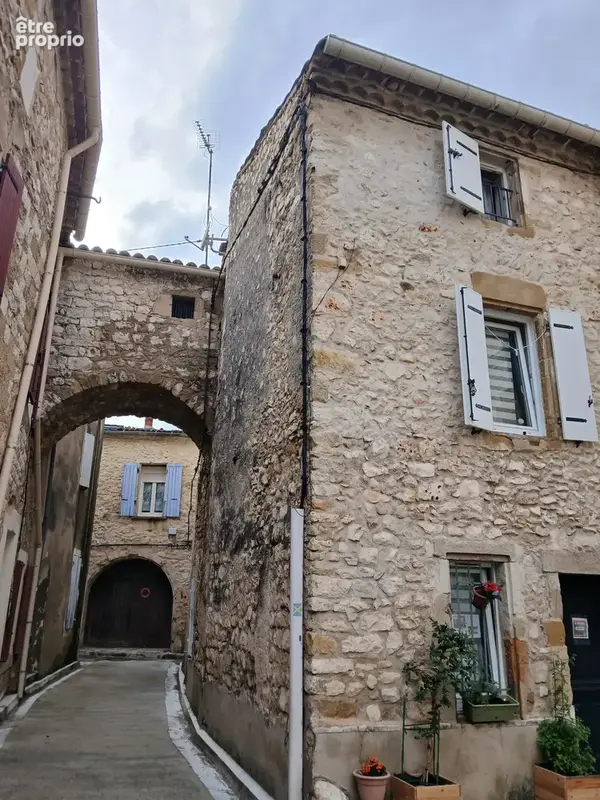 Belle maison de caractère dans un  village avec toutes commodités !!! - photo 18