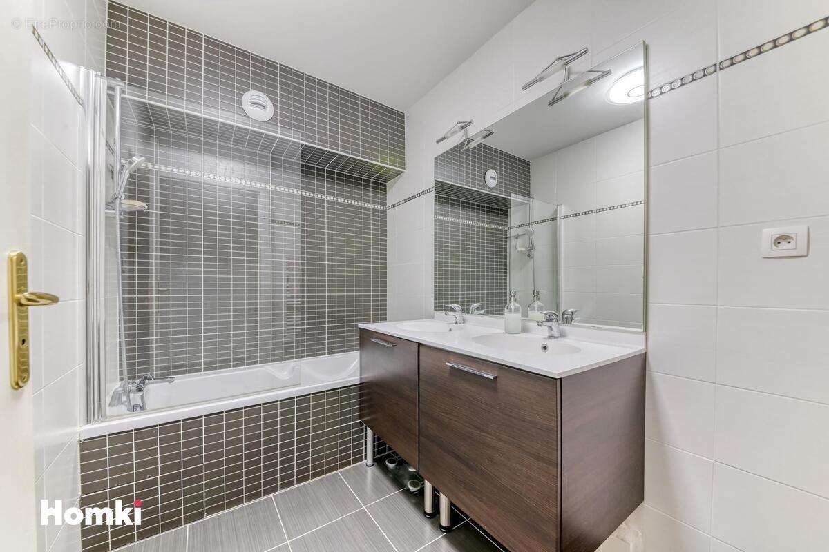 Appartement à LYON-5E