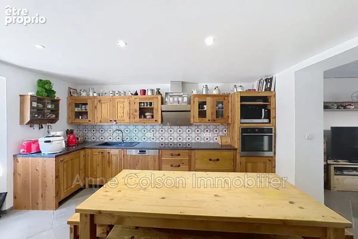 Maison 7 pièces 158 m² à vendre à Meyrargues (13650) - photo 3