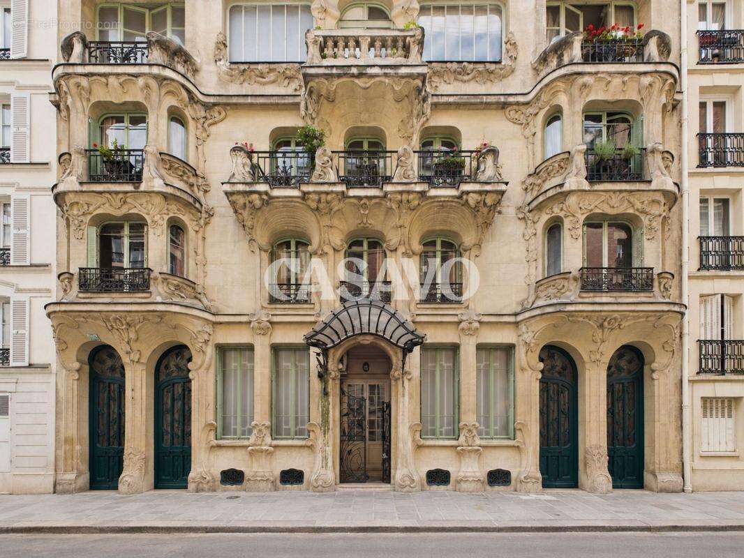 Appartement à PARIS-7E