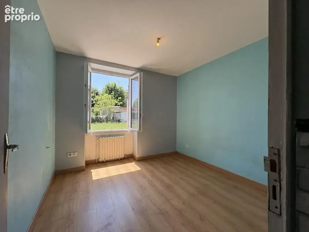 Appartement 8 pièces 160 m² à vendre à Sainte-Livrade-Sur-Lot (47110) - photo 4