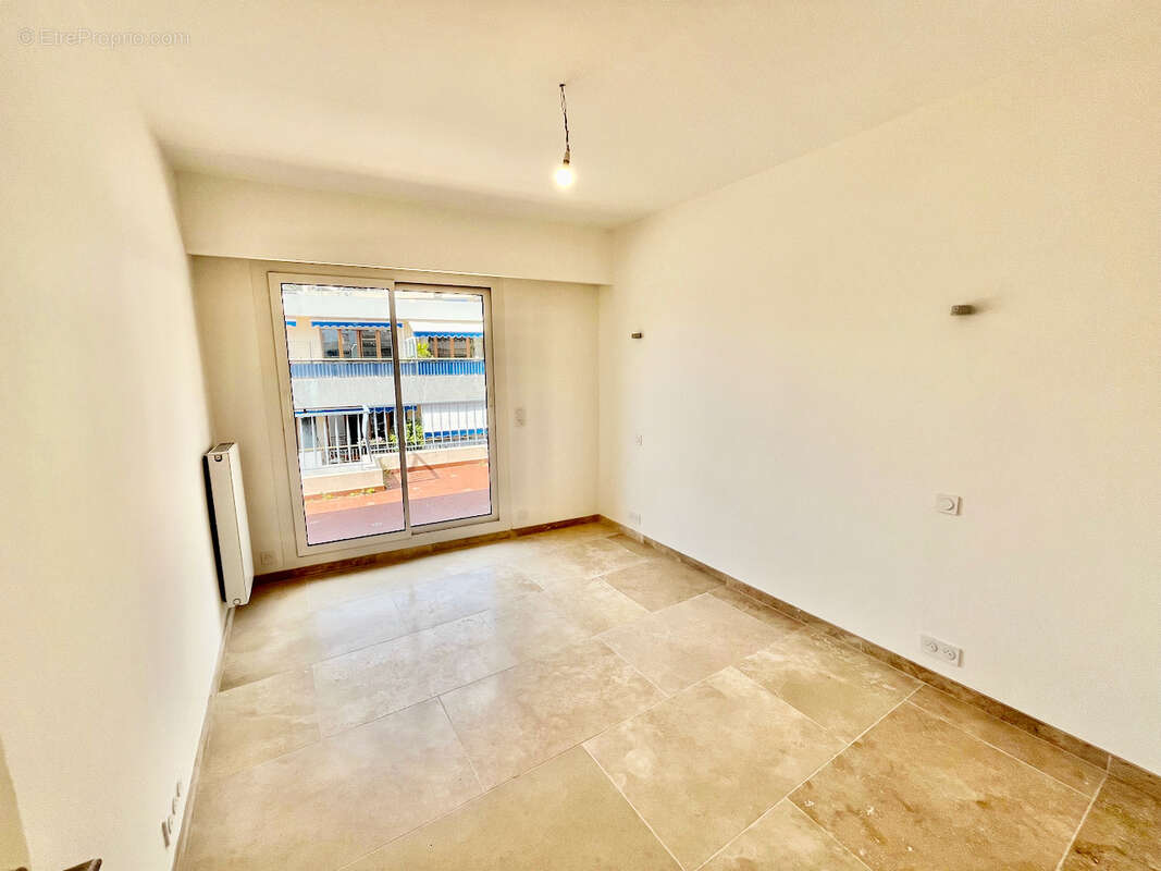 Appartement à BEAULIEU-SUR-MER