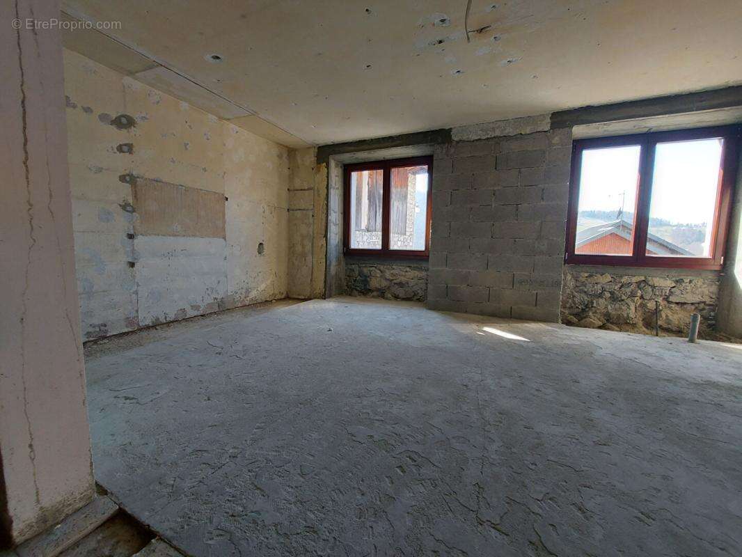 Appartement à TALLOIRES