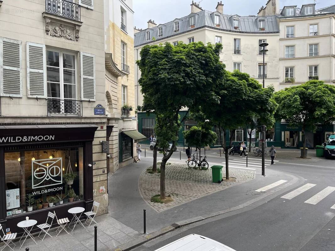 Commerce à PARIS-11E