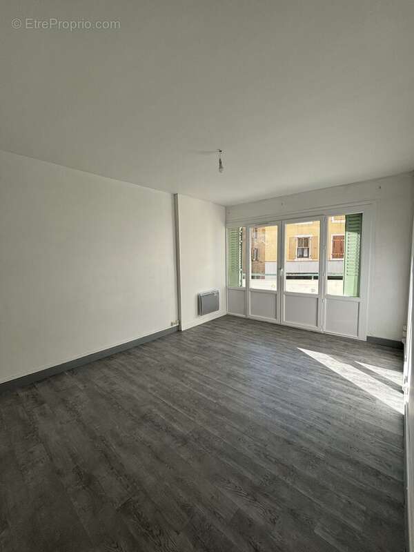 Appartement à LA VOULTE-SUR-RHONE