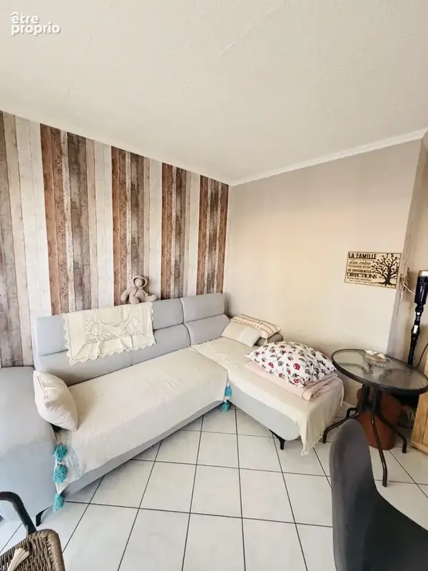 Appartement T2 de 48 m2 avec terrasse et cave - Saint-Quentin 02100 - photo 5