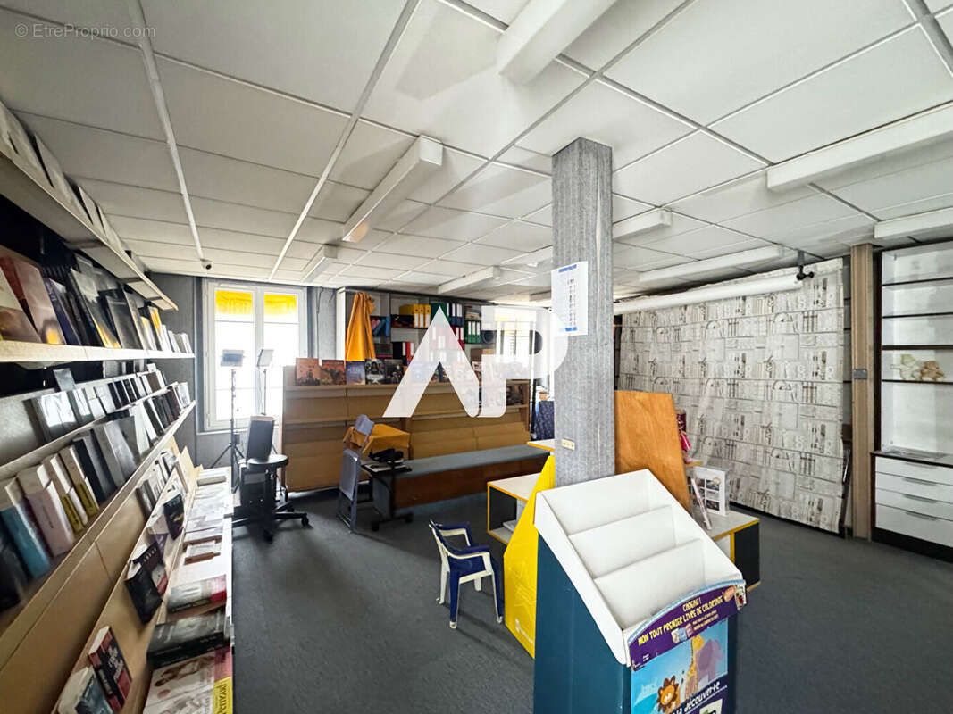 Commerce à MONTMORENCY