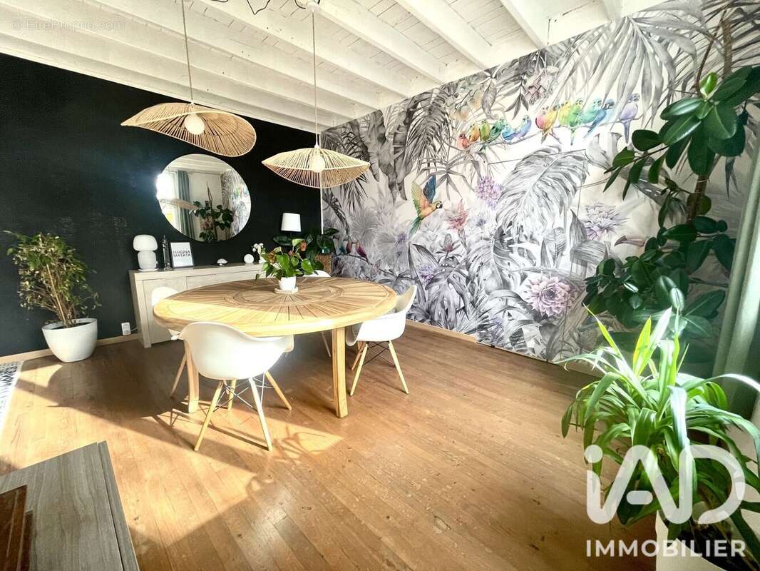 Maison 248 m² à La Brousse  - photo 8