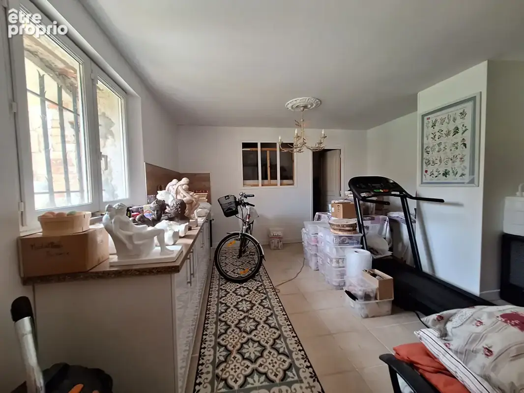 Sorgues - MAS 7 pièces 274 m² + ANNEXES 500 m²  sur 4082 m² de terrain - photo 16