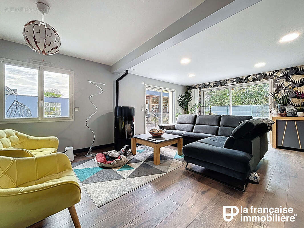 Maison à MONTAUBAN-DE-BRETAGNE