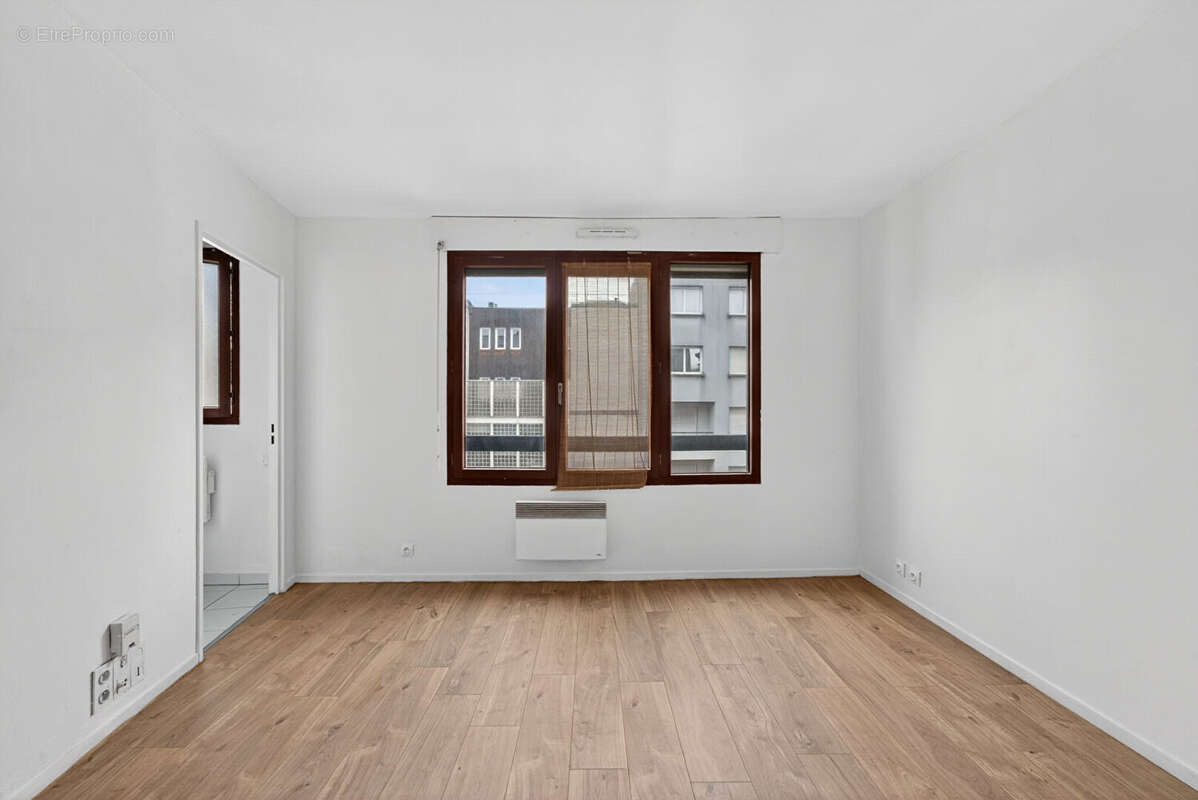 Appartement à PARIS-19E
