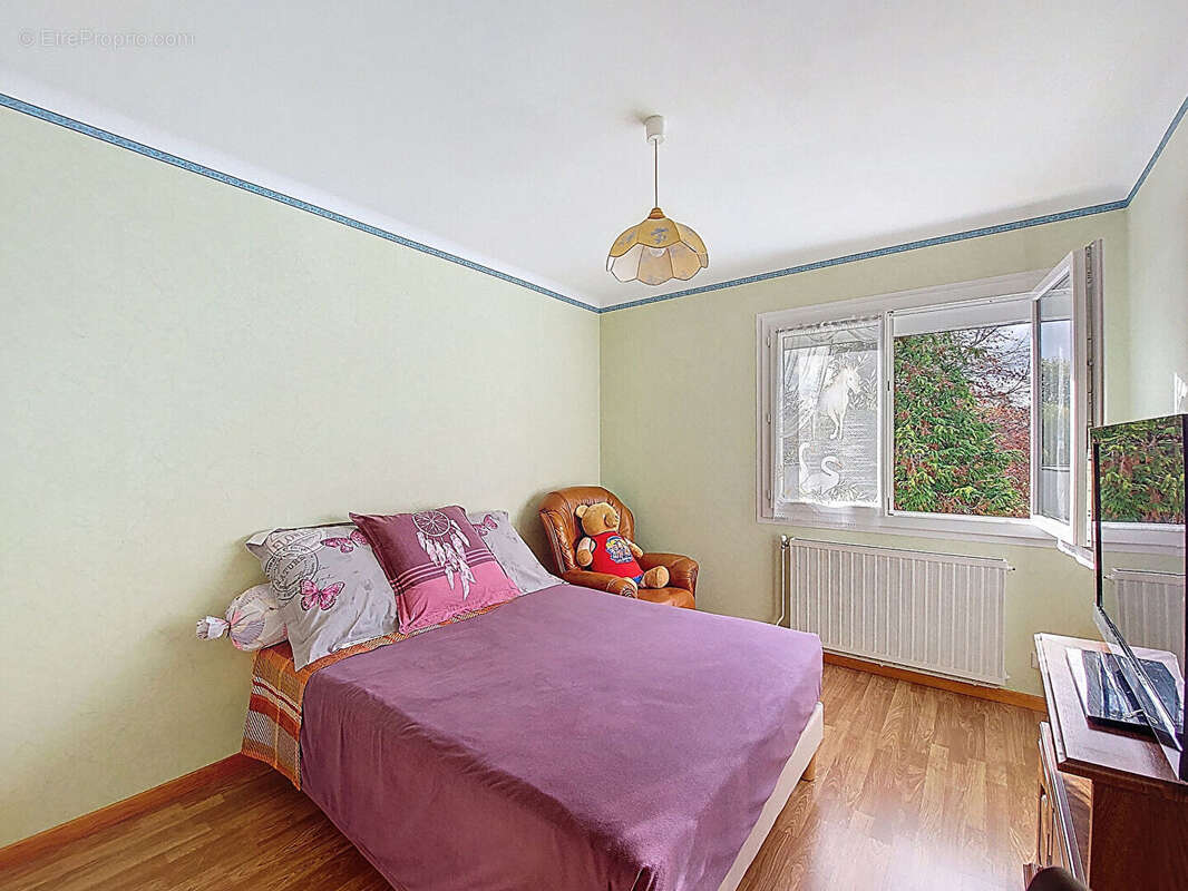 Maison à SAINTE-LUCE-SUR-LOIRE