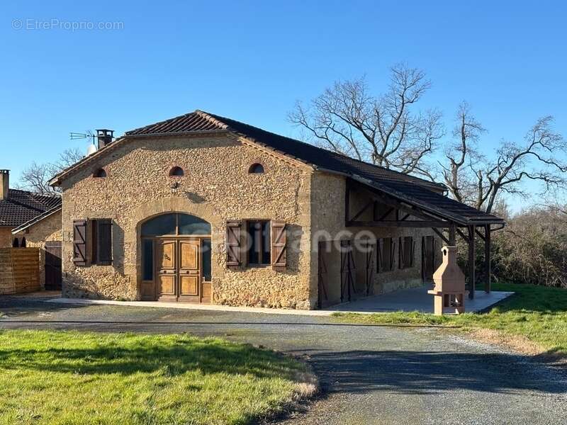 Maison à NOGARO