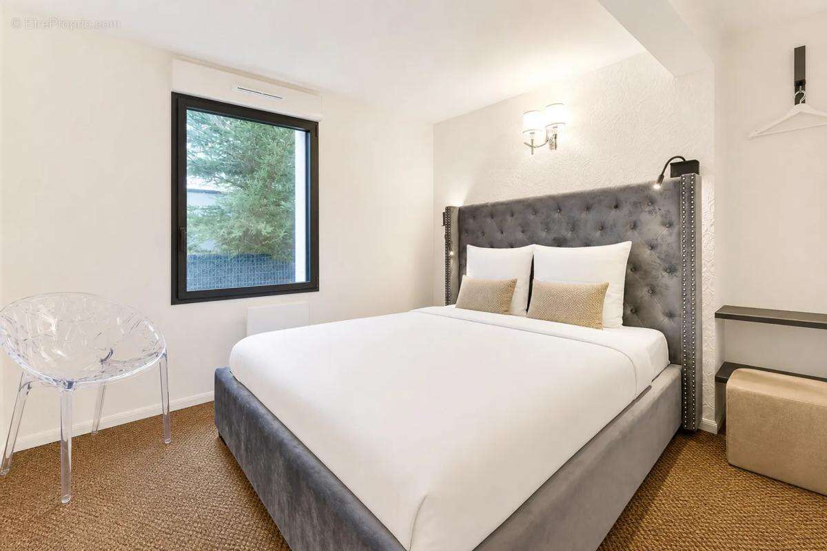 Basse-Goulaine : 450 m² - photo 8