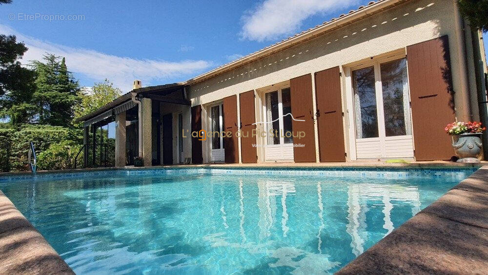 Maison à COMBAILLAUX