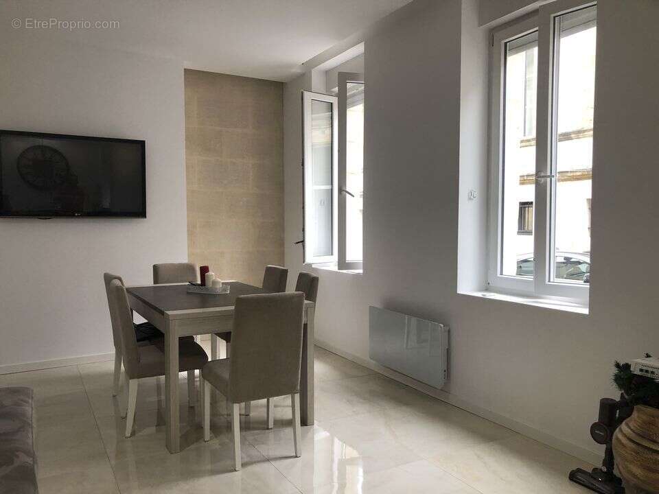 Maison à PAUILLAC