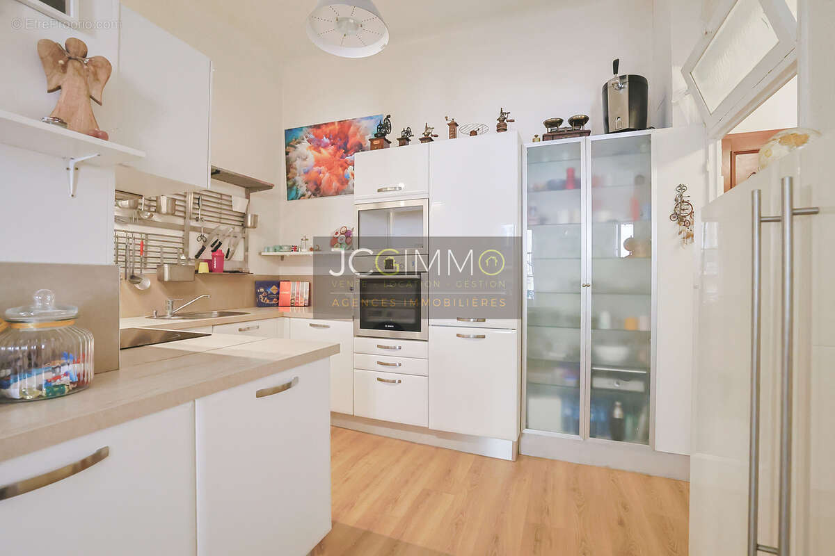 Appartement à HYERES