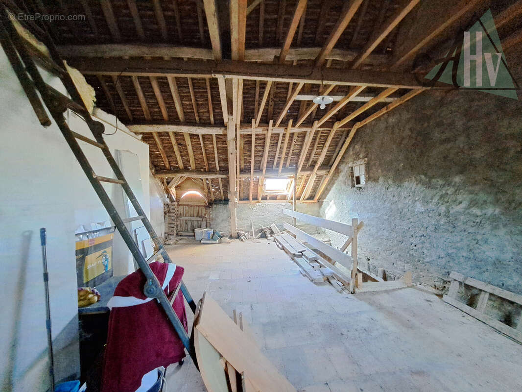 Appartement à VALLERY