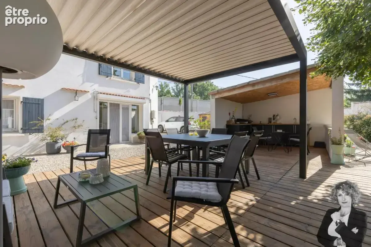 En exclusivité à Grans Villa T5 rénovée de 100 M² avec jardin - photo 3