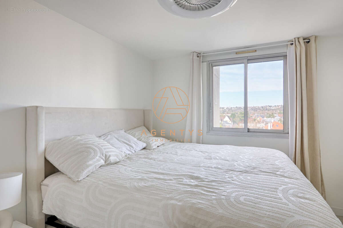 Appartement à SAINT-MAUR-DES-FOSSES