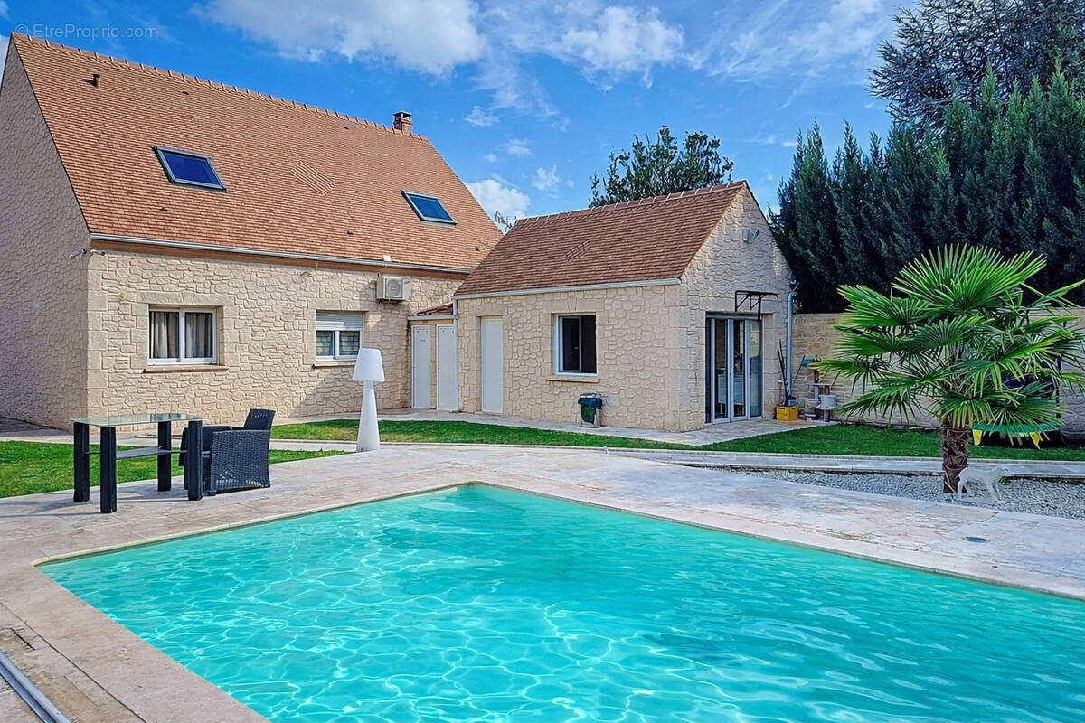 Maison à YERRES